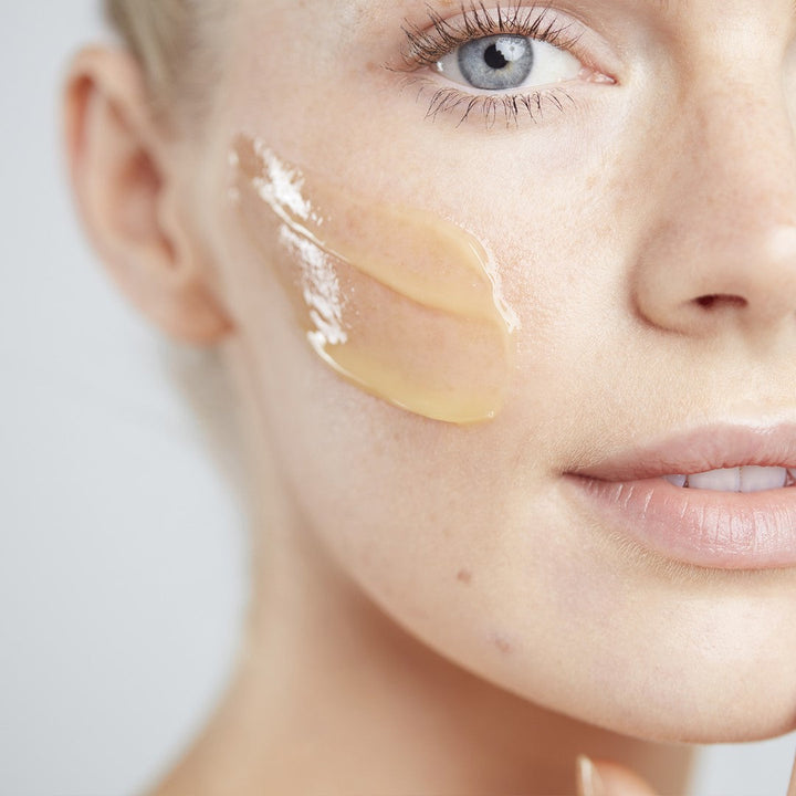 https://www.arcstore.co.za/Files/Images/Ecom/Brands/DEF/Elemis/104710_105G_D.jpg