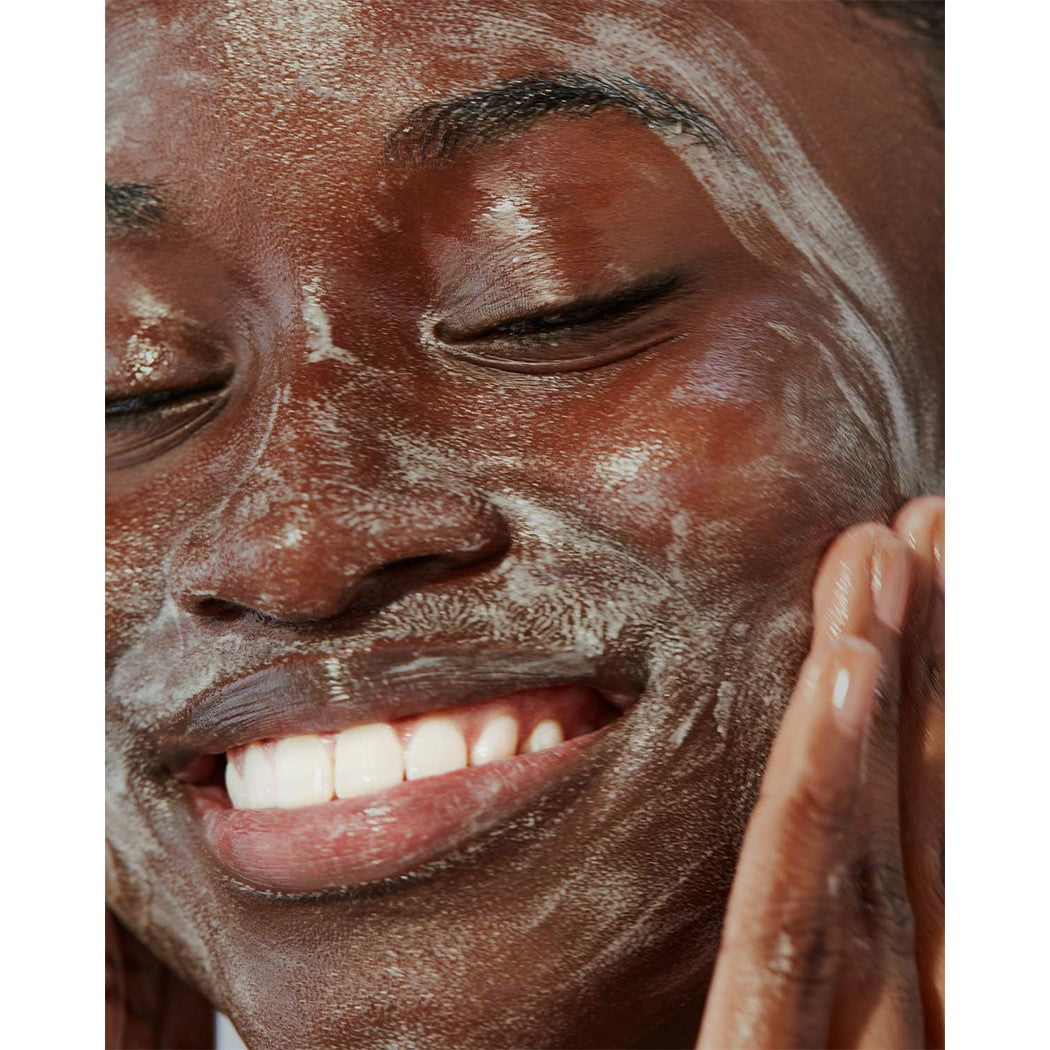 https://www.arcstore.co.za/Files/Images/Ecom/Brands/DEF/FENTY/113672_45ML_D.jpg