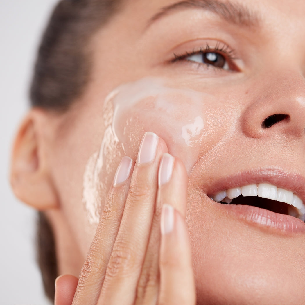 https://www.arcstore.co.za/Files/Images/Ecom/Brands/DEF/Elemis/200325_C.jpg