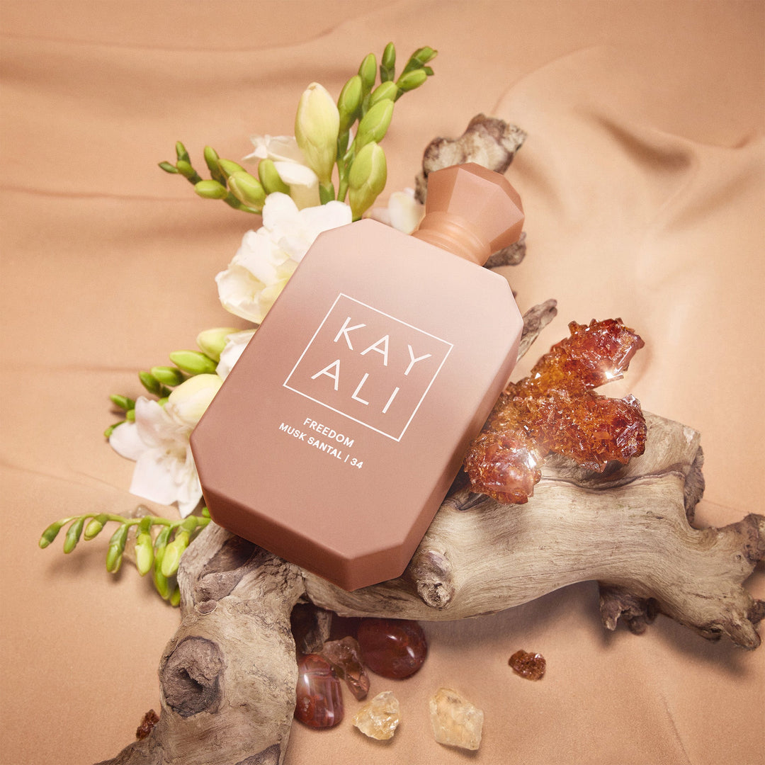 https://www.arcstore.co.za/Files/Images/Ecom/Brands/JKL/KAYALI/200348_100ML_E.jpg
