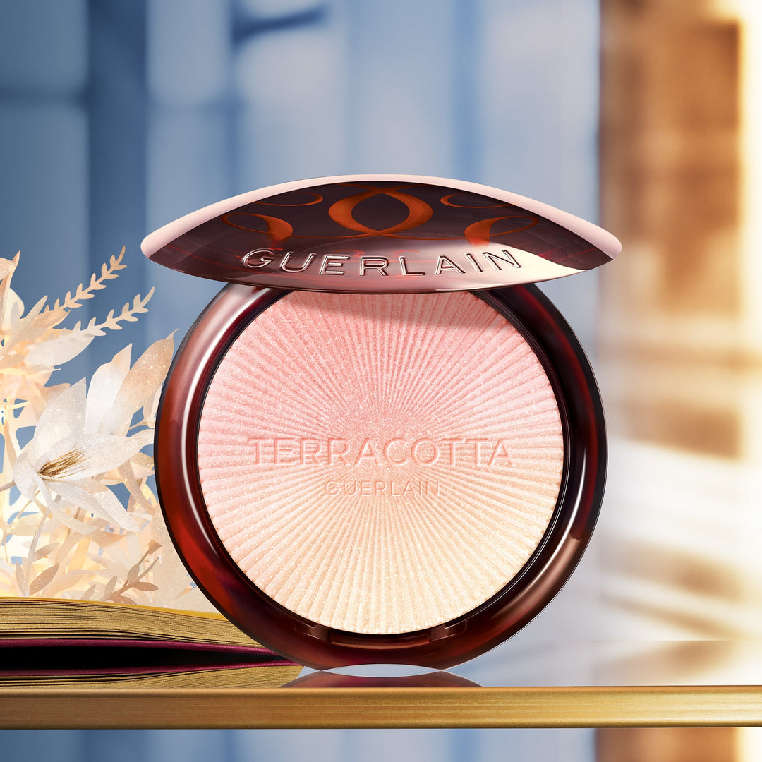 https://www.arcstore.co.za/Files/Images/Ecom/Brands/GHI/Guerlain/201158_C.jpg