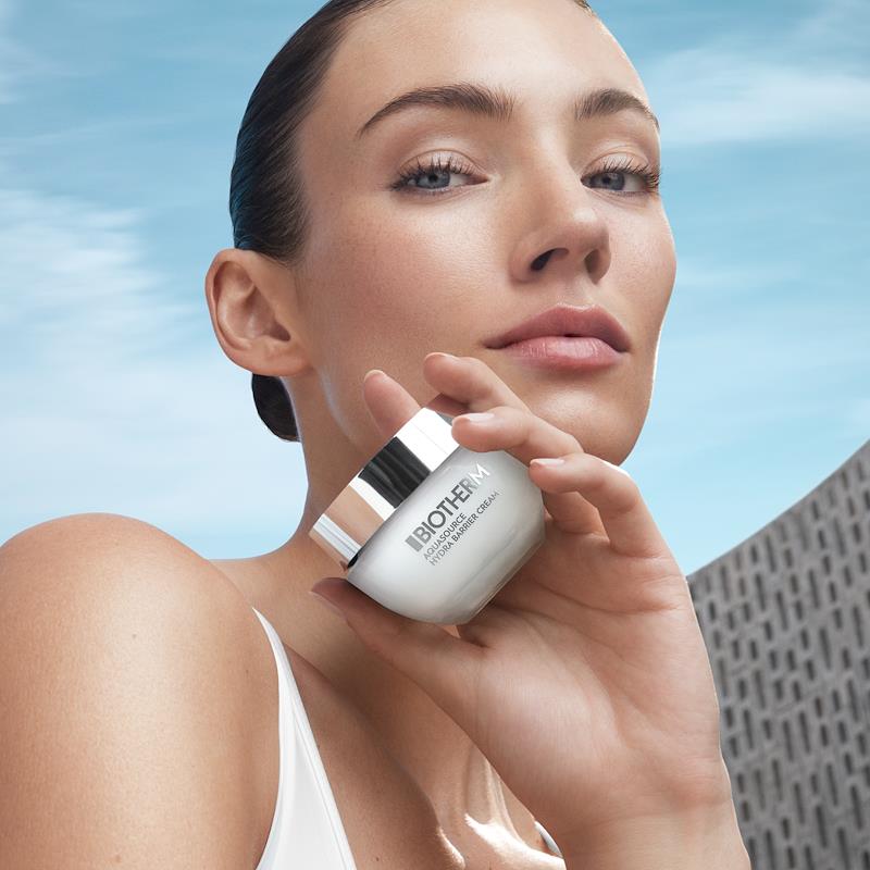 https://www.arcstore.co.za/Admin/Public/GetImage.ashx?Width=800&Height=800&Crop=5&DoNotUpscale=True&FillCanvas=False&Image=/Files/Images/Ecom/Brands/ABC/Biotherm/200085_50ML_D.jpg&AlternativeImage=/Images/missing_image.jpg
