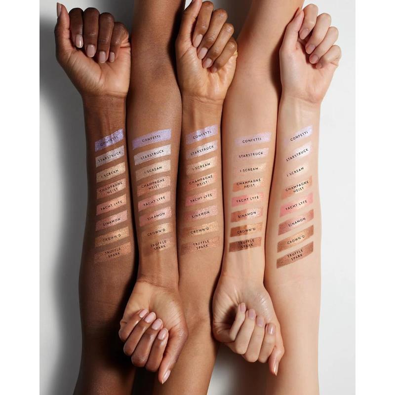 https://www.arcstore.co.za/Admin/Public/GetImage.ashx?Width=800&Height=800&Crop=5&DoNotUpscale=True&FillCanvas=False&Image=/Files/Images/Ecom/Brands/DEF/FENTY/113548_PURRRL_D.jpg&AlternativeImage=/Images/missing_image.jpg