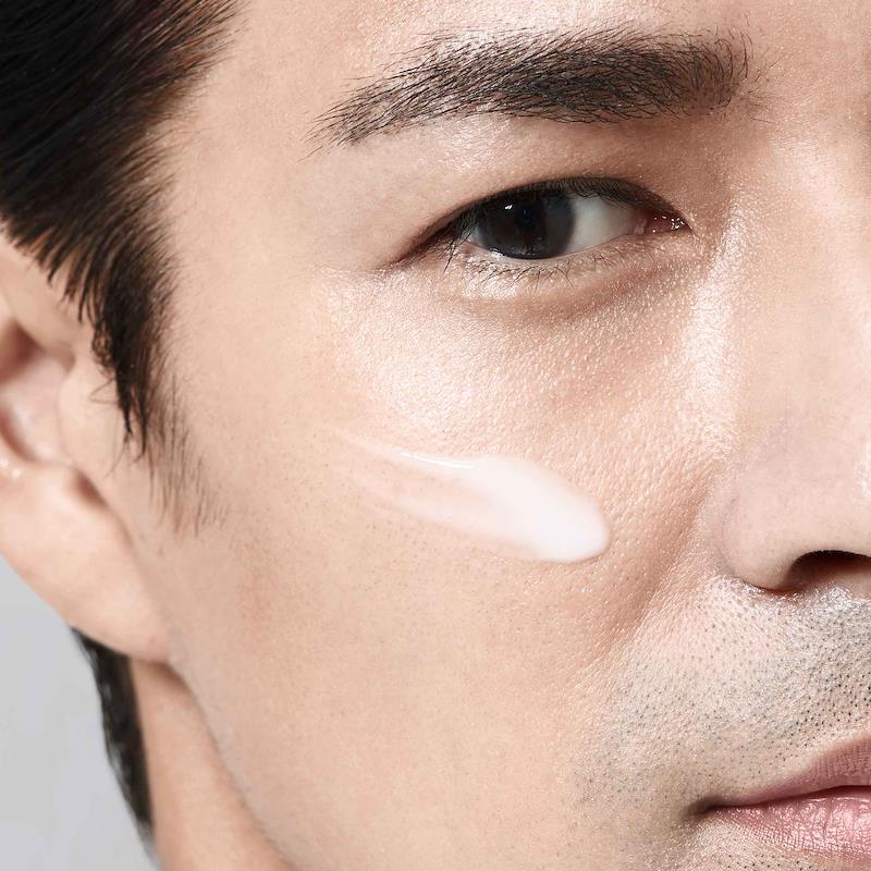 https://www.arcstore.co.za/Admin/Public/GetImage.ashx?Width=800&Height=800&Crop=5&DoNotUpscale=True&FillCanvas=False&Image=/Files/Images/Ecom/Brands/STU/Shiseido/115973_100ML_C.jpg&AlternativeImage=/Images/missing_image.jpg