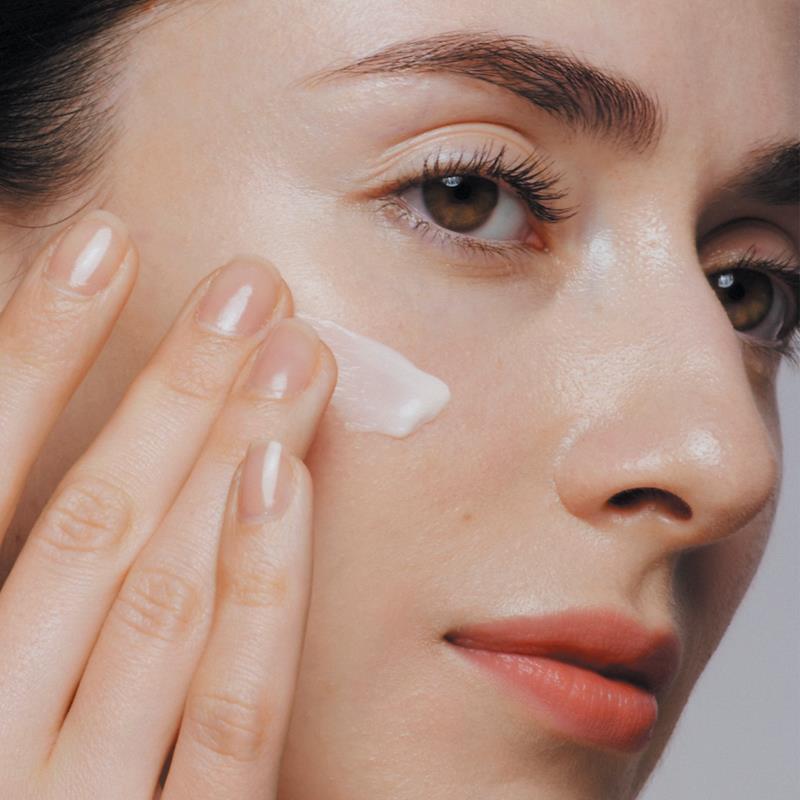 https://www.arcstore.co.za/Admin/Public/GetImage.ashx?Width=800&Height=800&Crop=5&DoNotUpscale=True&FillCanvas=False&Image=/Files/Images/Ecom/Brands/STU/Shiseido/118996_50ML_B.jpg&AlternativeImage=/Images/missing_image.jpg