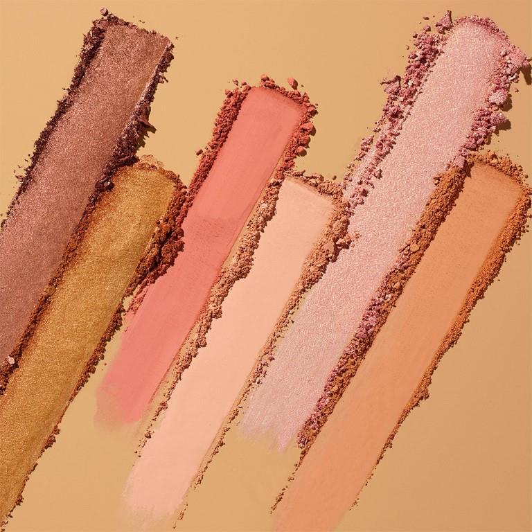 https://www.arcstore.co.za/Admin/Public/GetImage.ashx?Width=800&Height=800&Crop=5&DoNotUpscale=True&FillCanvas=False&Image=/Files/Images/Ecom/Brands/DEF/FENTY/113643_PEACH_C.jpg