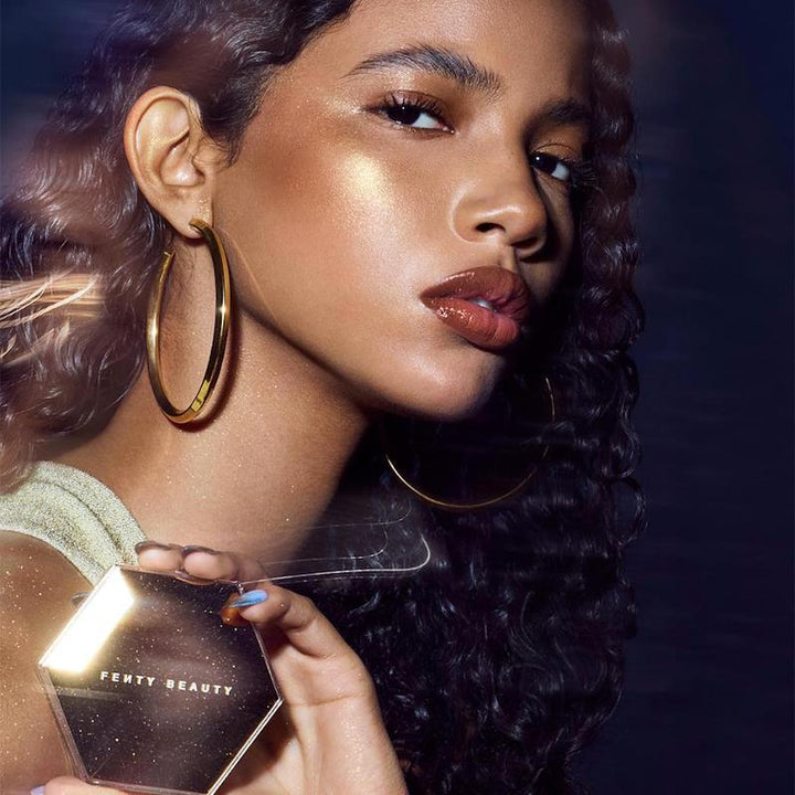 https://www.arcstore.co.za/Admin/Public/GetImage.ashx?Width=800&Height=800&Crop=5&DoNotUpscale=True&FillCanvas=False&Image=/Files/Images/Ecom/Brands/DEF/FENTY/200244_TROPHYWIFE_D.jpg