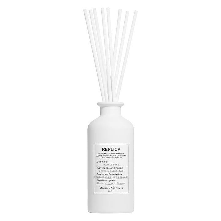 https://www.arcstore.co.za/Admin/Public/GetImage.ashx?Width=800&Height=800&Crop=5&DoNotUpscale=True&FillCanvas=False&Image=/Files/Images/Ecom/Brands/MNO/Maison%20Margiella/116876_185ML_A.jpg&AlternativeImage=/Images/missing_image.jpg