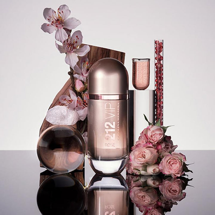 https://www.arcstore.co.za/Admin/Public/GetImage.ashx?Width=800&Height=800&Crop=5&DoNotUpscale=True&FillCanvas=False&Image=/Files/Images/Ecom/Brands/ABC/Carolina%20Herrera%20-%20Copy/101604_80MLV05_C.jpg