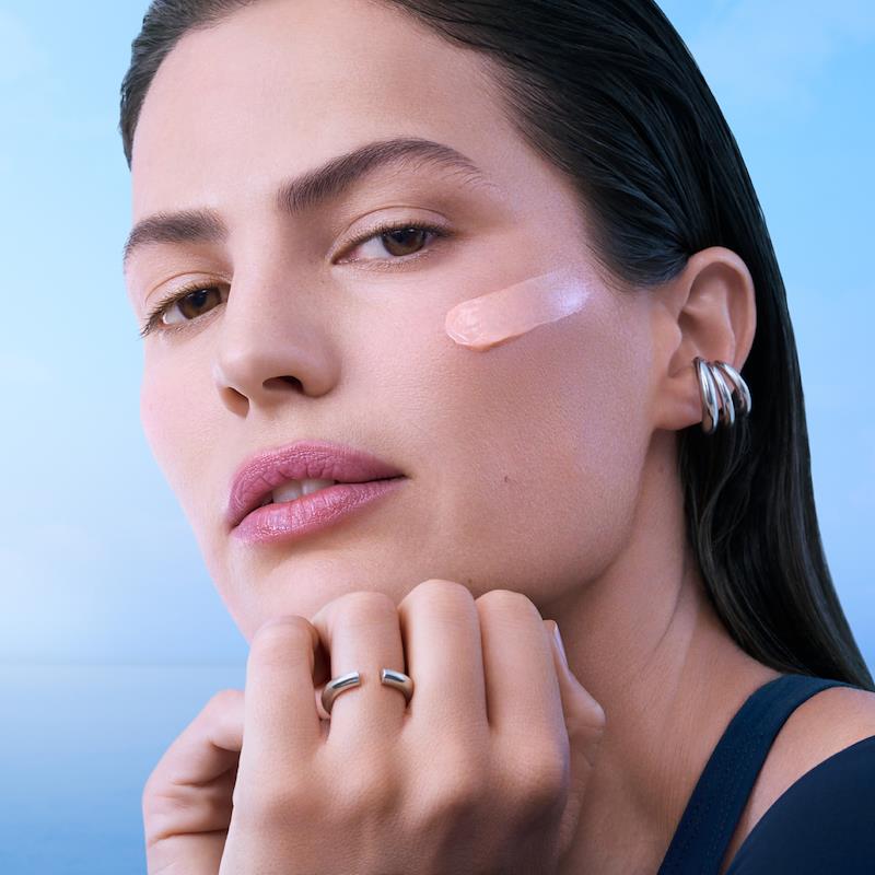 https://www.arcstore.co.za/Admin/Public/GetImage.ashx?Width=800&Height=800&Crop=5&DoNotUpscale=True&FillCanvas=False&Image=/Files/Images/Ecom/Brands/ABC/Biotherm/200098_50ML_D.jpg&AlternativeImage=/Images/missing_image.jpg
