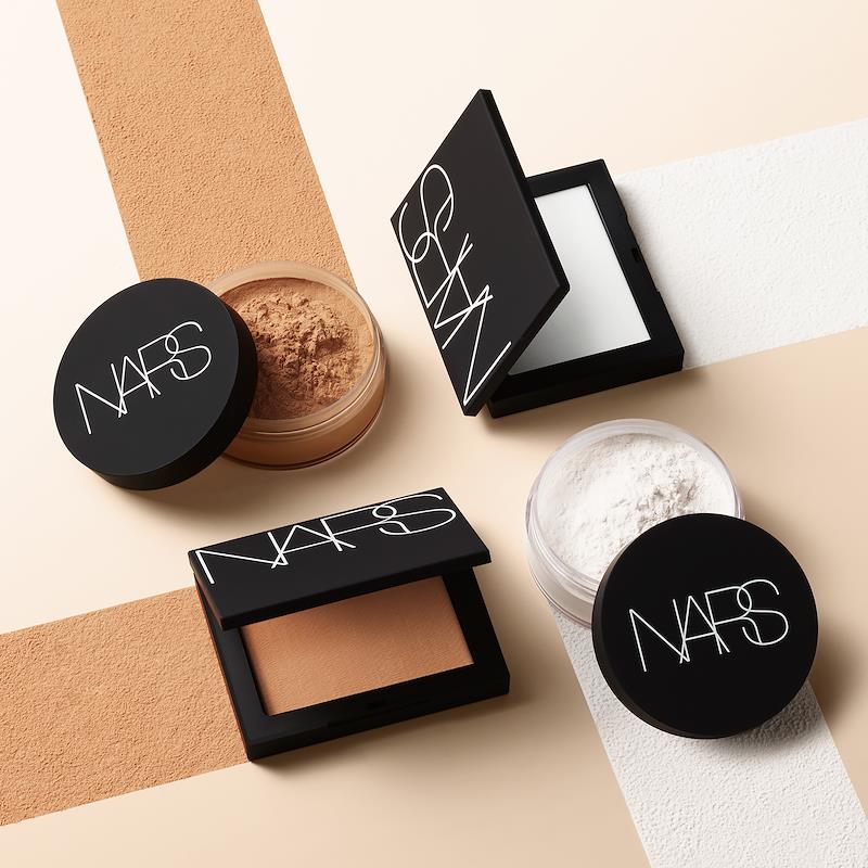 https://www.arcstore.co.za/Admin/Public/GetImage.ashx?Width=800&Height=800&Crop=5&DoNotUpscale=True&FillCanvas=False&Image=/Files/Images/Ecom/Brands/MNO/NARS/116306_LOOSECRYST_D.jpg