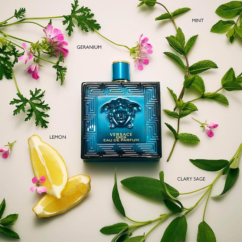 https://www.arcstore.co.za/Admin/Public/GetImage.ashx?Width=800&Height=800&Crop=5&DoNotUpscale=True&FillCanvas=False&Image=/Files/Images/Ecom/Brands/VWXYZ/Versace/111117_100ML_C.jpg