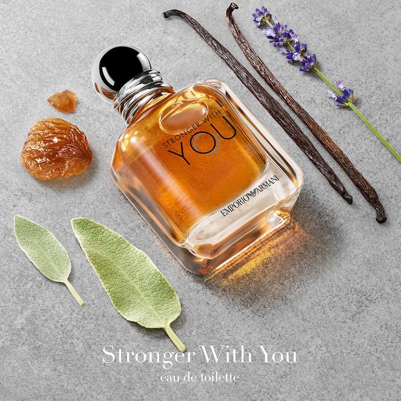 https://www.arcstore.co.za/Admin/Public/GetImage.ashx?Width=800&Height=800&Crop=5&DoNotUpscale=True&FillCanvas=False&Image=/Files/Images/Ecom/Brands/ABC/Armani/105300_100MLV05_C.jpg&AlternativeImage=/Images/missing_image.jpg