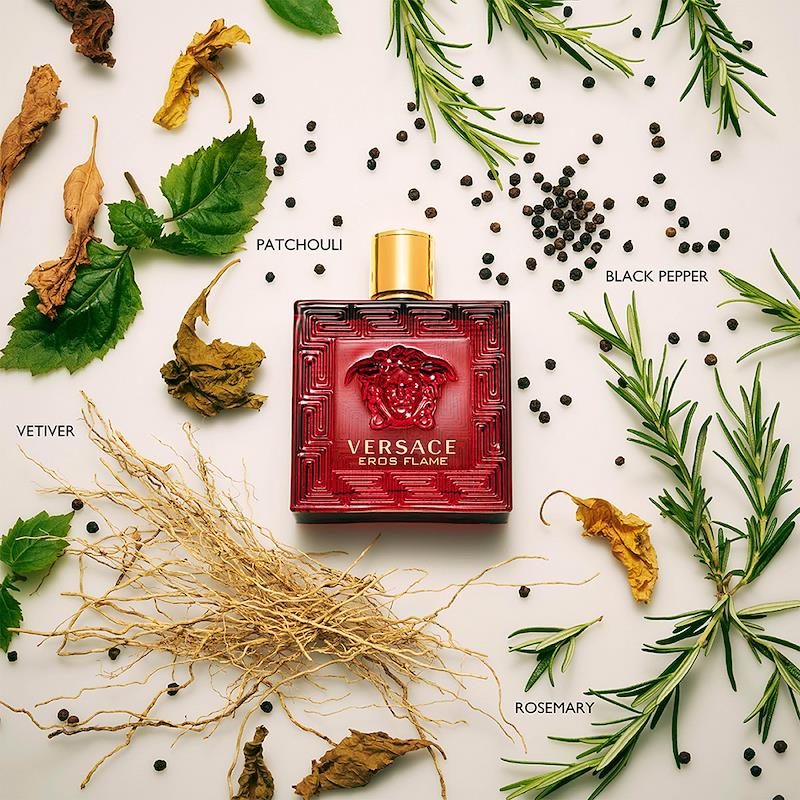 https://www.arcstore.co.za/Admin/Public/GetImage.ashx?Width=800&Height=800&Crop=5&DoNotUpscale=True&FillCanvas=False&Image=/Files/Images/Ecom/Brands/VWXYZ/Versace/111110_200ML_C.jpg&AlternativeImage=/Images/missing_image.jpg